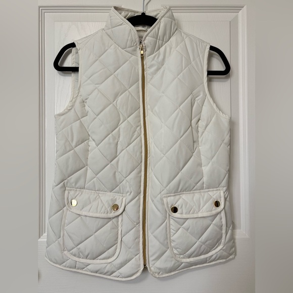 St. John's Bay Jackets & Blazers - St. John's Bay Winter White Quilted Vest